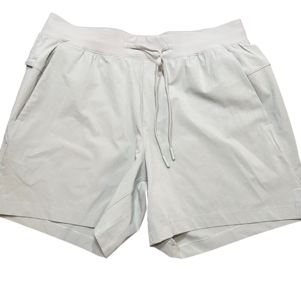 Lululemon Men's Shorts sz M Lululemon Zeroed In Linerless Shorts